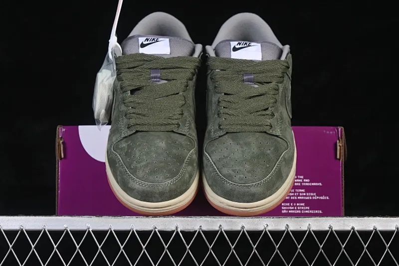 All Categories Nk SB Dunk Series Nk SB Dunk Low Low-top sneakers Nike SB Dunk Low Raw rubber army green SB low-top casual sneakers HJ0367-301